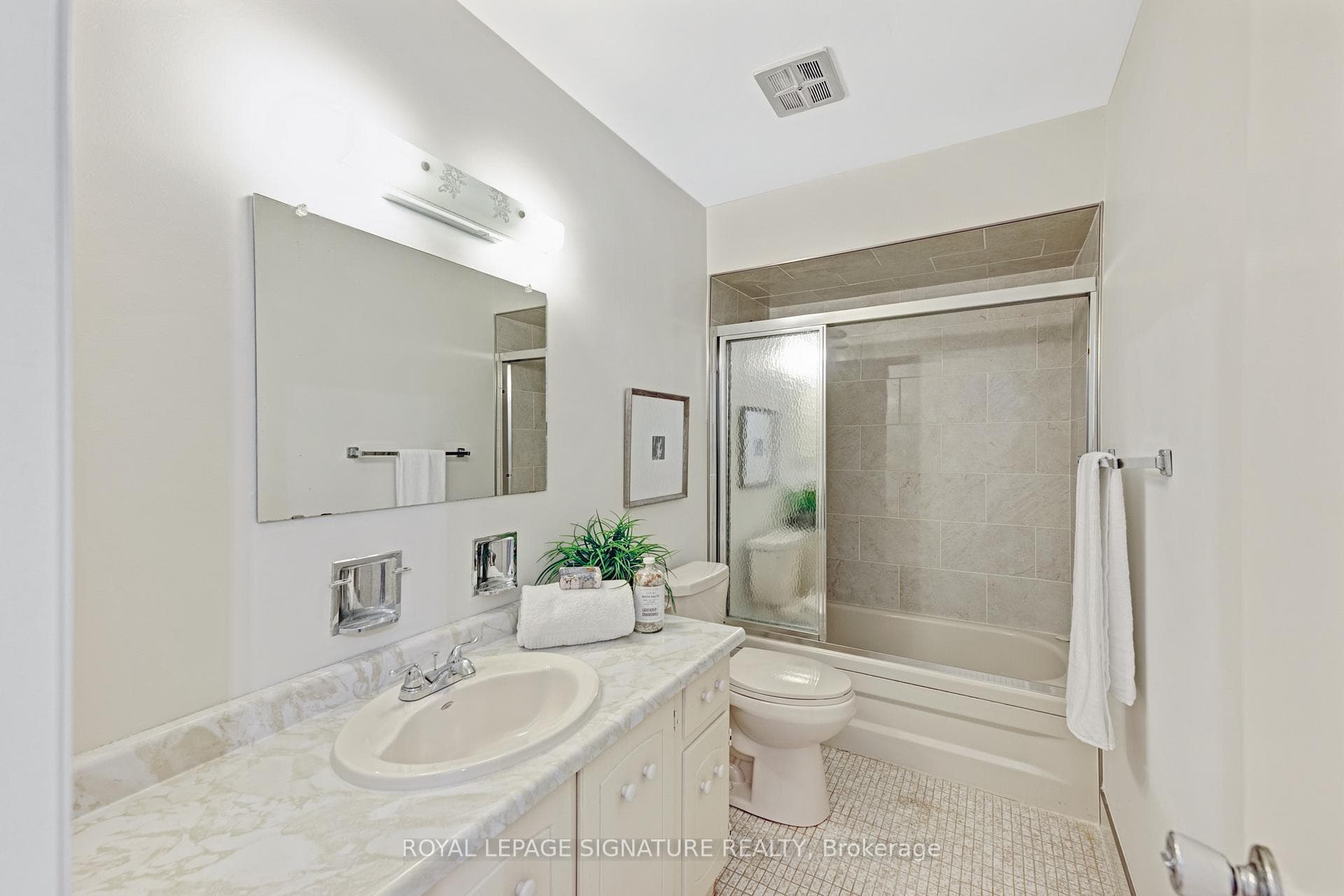 37 Comrie Terrace photo 27