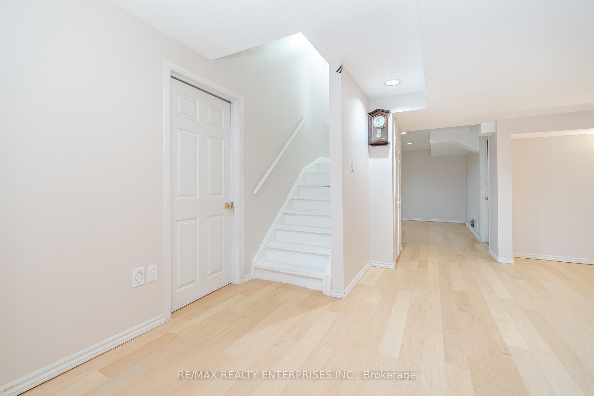 27 Corby Road photo 27