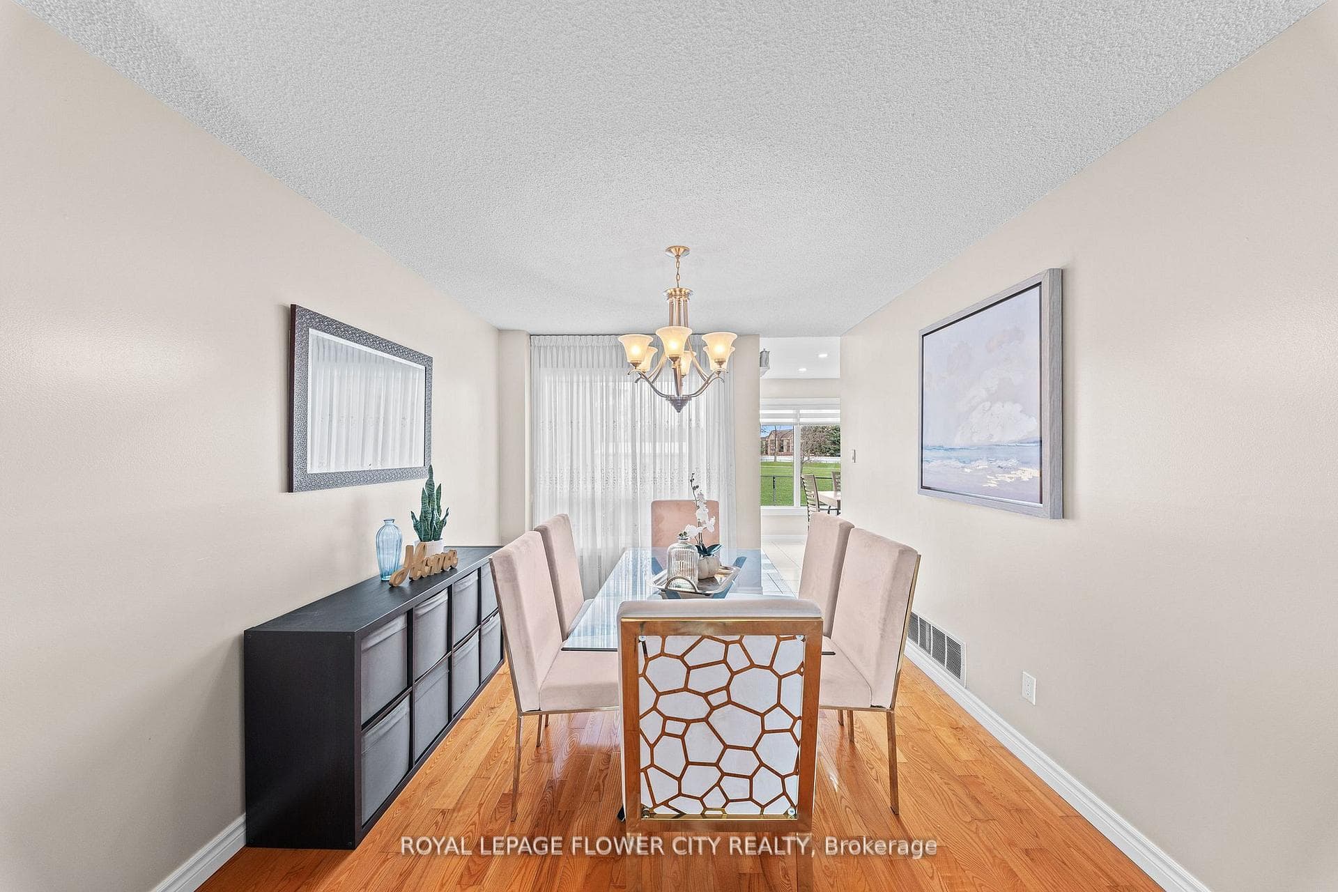 60 Newgreen Crescent photo 10