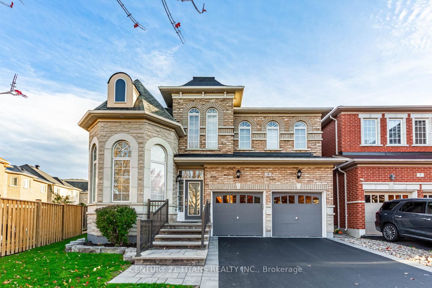 3 Condarcuri Crescent photo 1