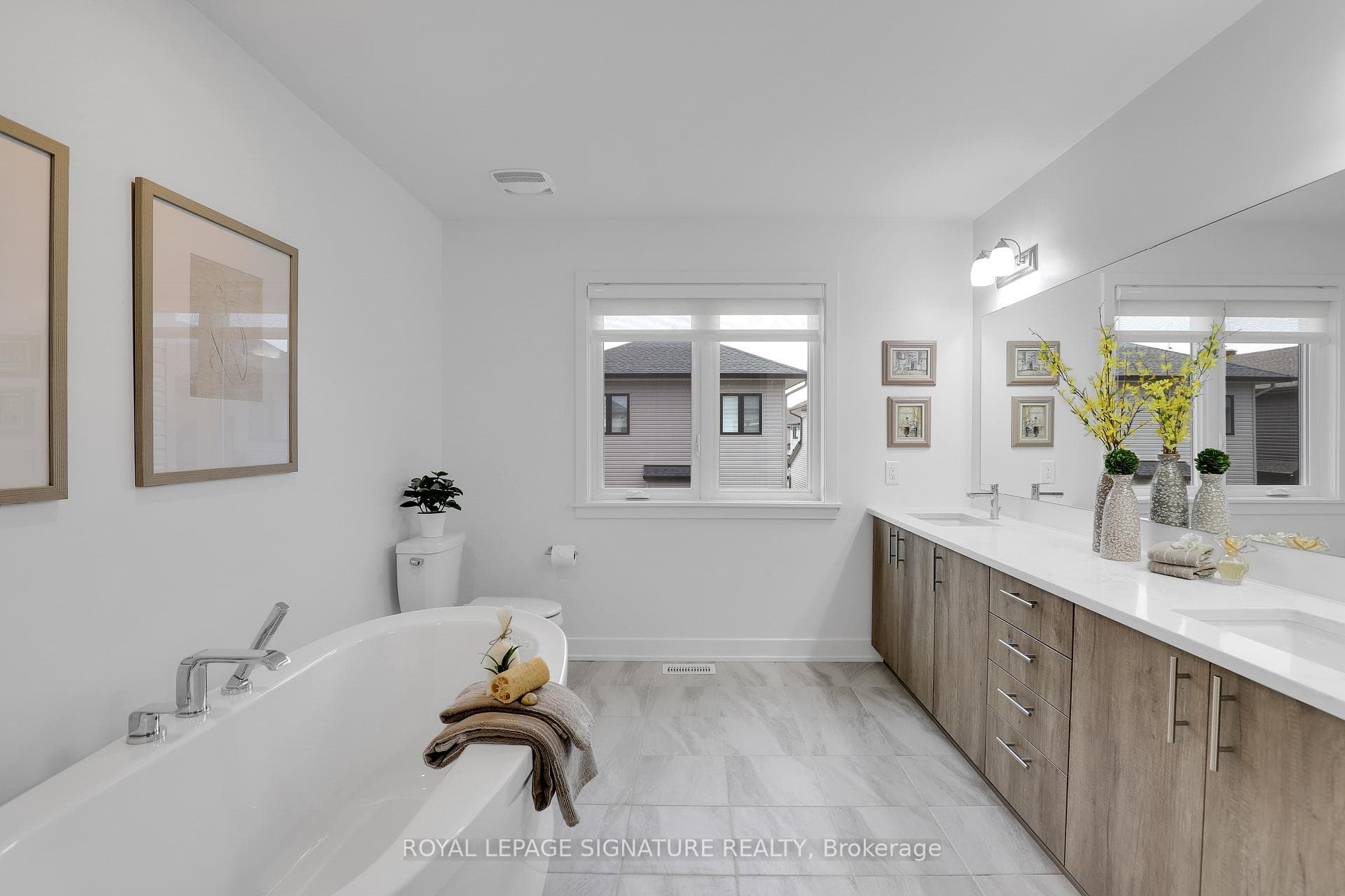 1041 Hydrangea Avenue photo 26