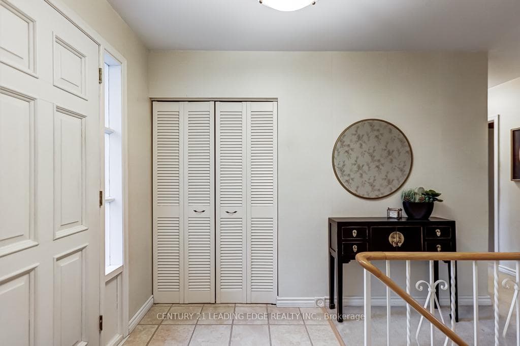 15 BAKERDALE Road photo 7