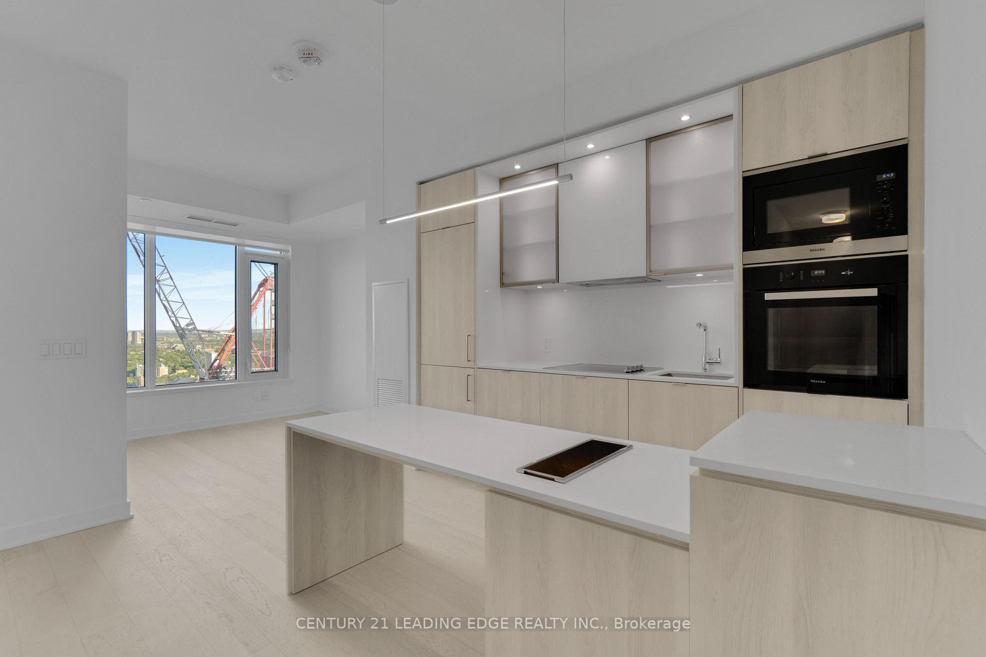 11 Yorkville Avenue Unit 3810 photo 16