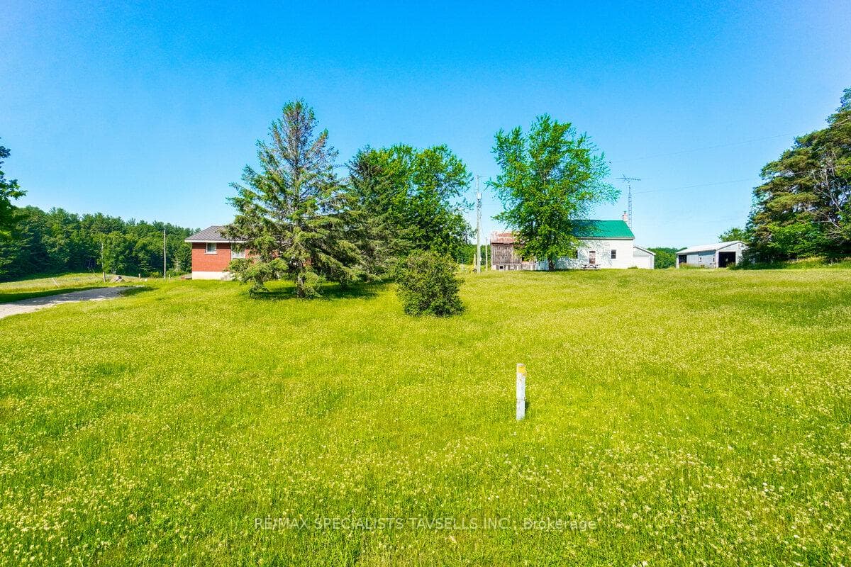 938198 Airport Road photo 16