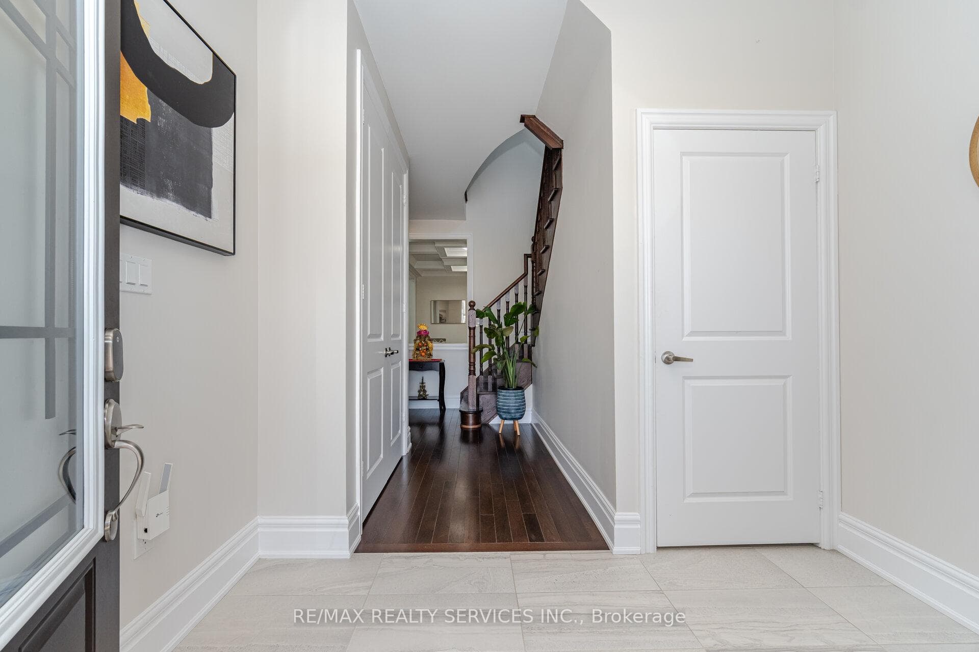 14 Dotchson Avenue photo 3