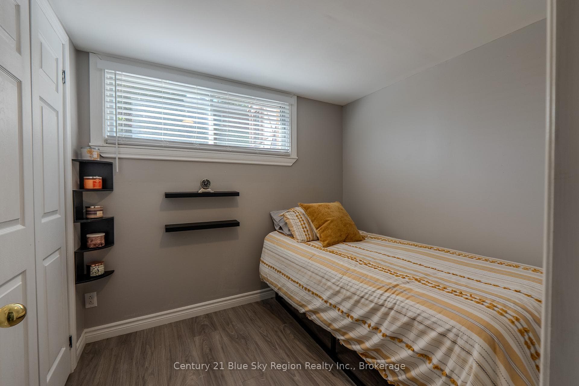 62 Strathcona Drive photo 31