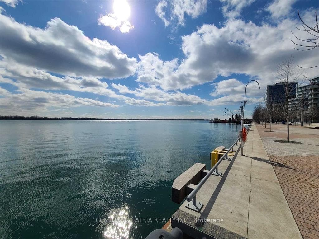 118 Merchants Wharf N/A Unit 613 photo 3