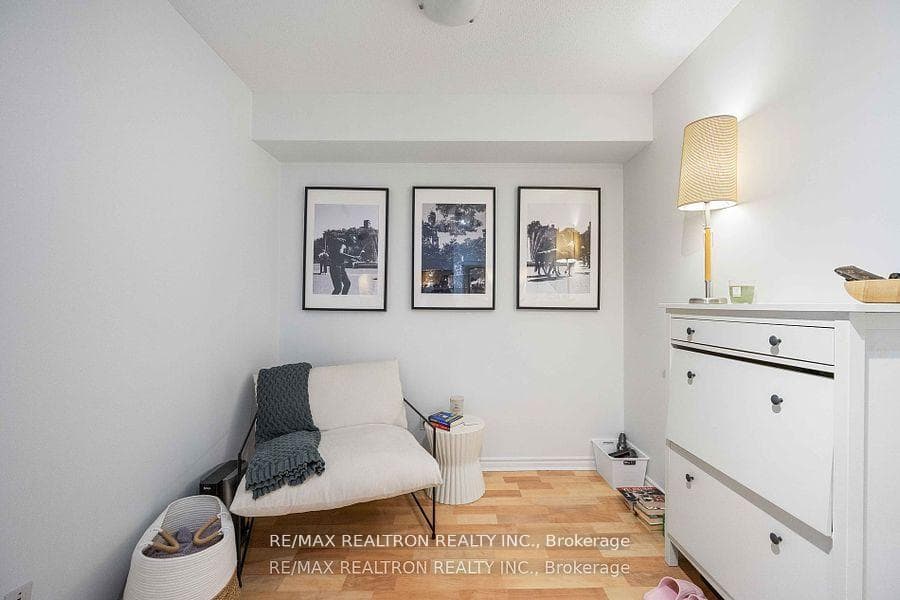 270 Wellington Street Unit Ph24 photo 6