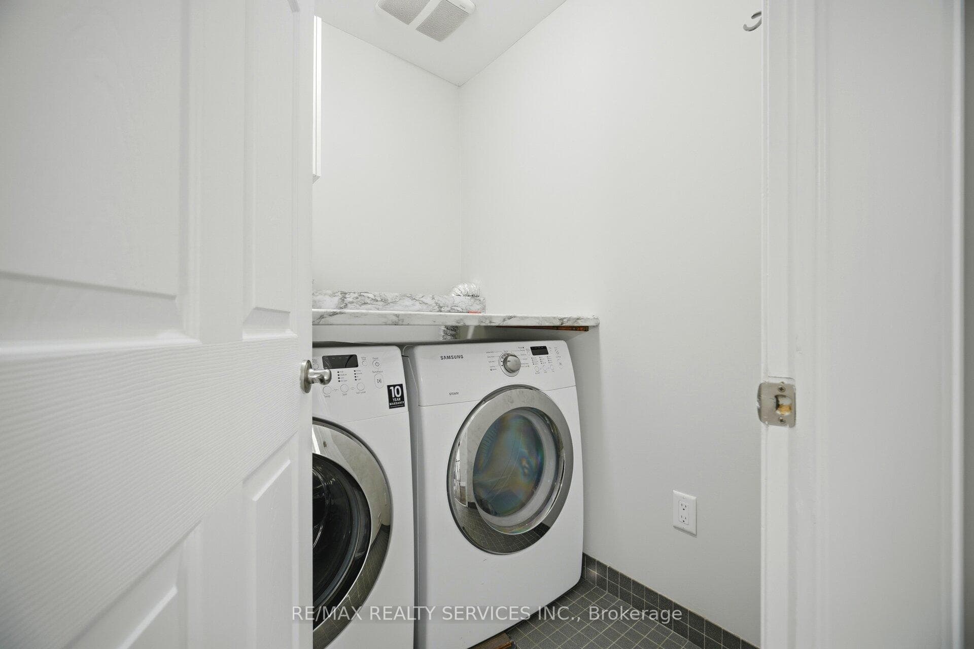 118 Tundra Road photo 30