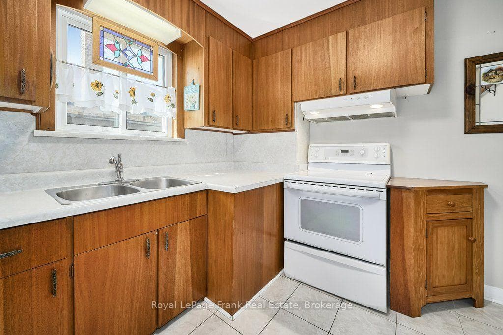 55 Leahann Drive photo 11