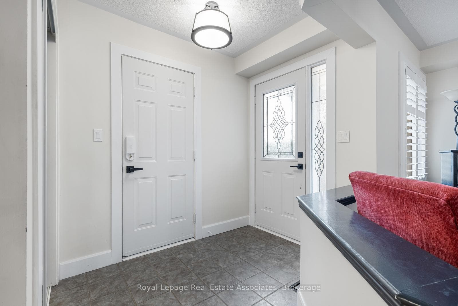 1818 Bridlington Court photo 12