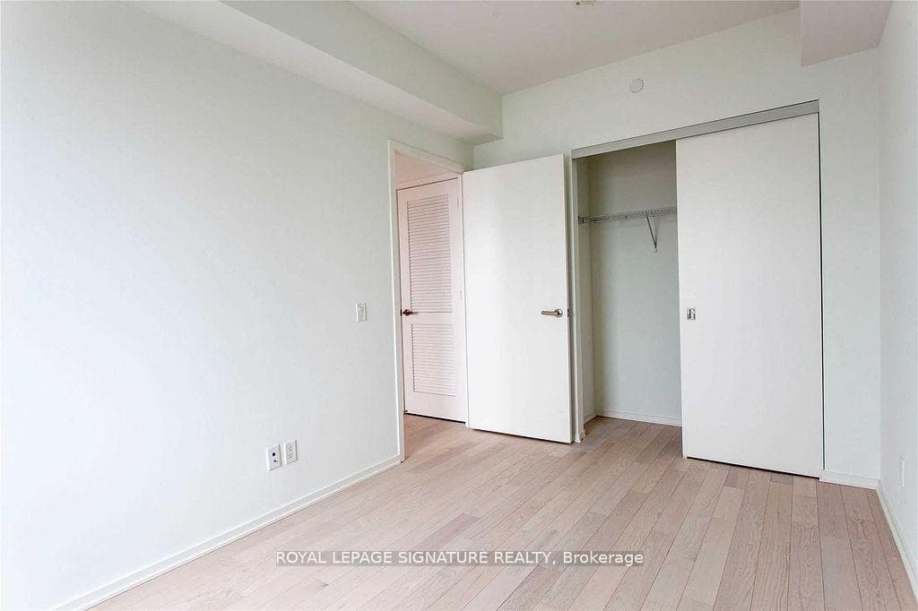 Good Size Bedroom