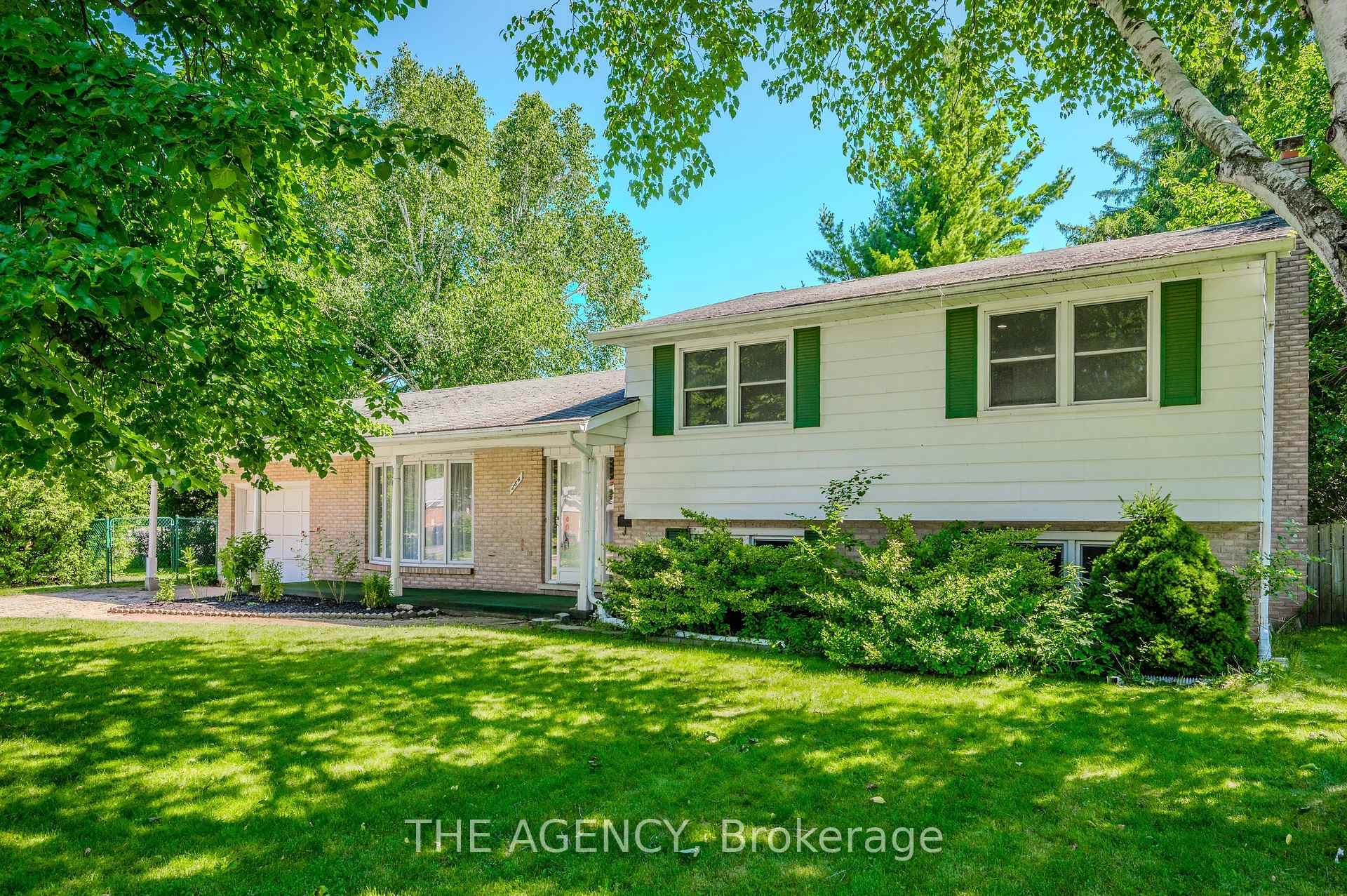 284 Braemore Avenue photo 1