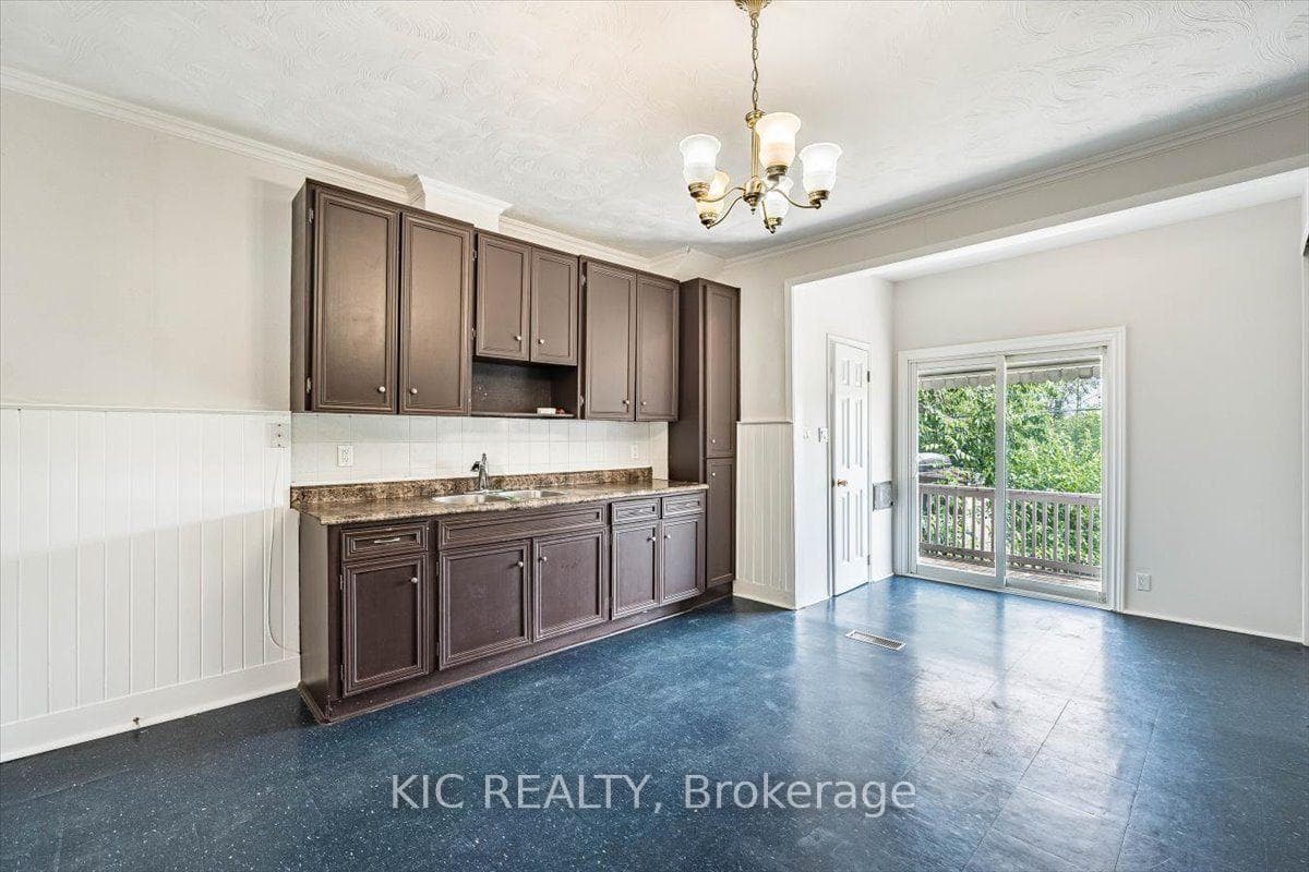 145 Boultbee Avenue photo 10