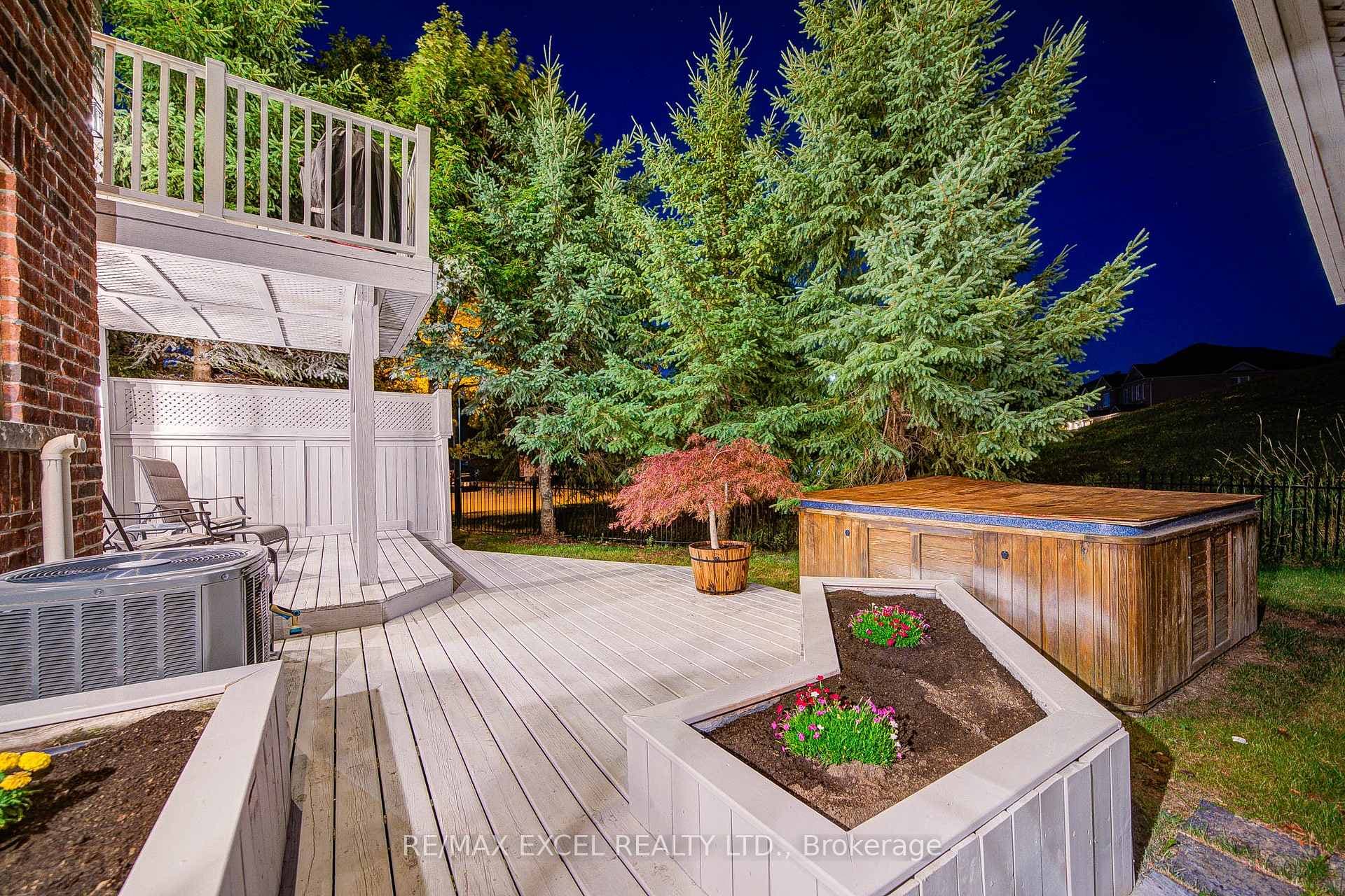 144 Chapman Court photo 45