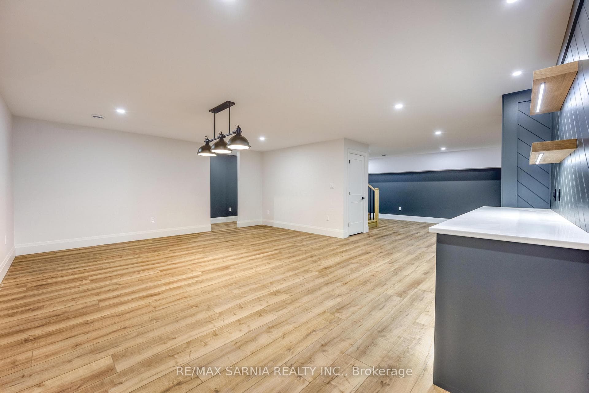 4110 CULLEN Drive photo 26