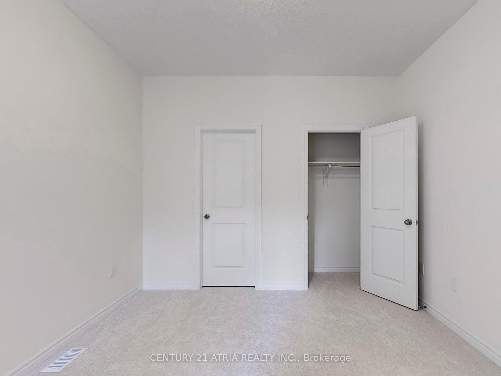12 Gunton Street photo 18