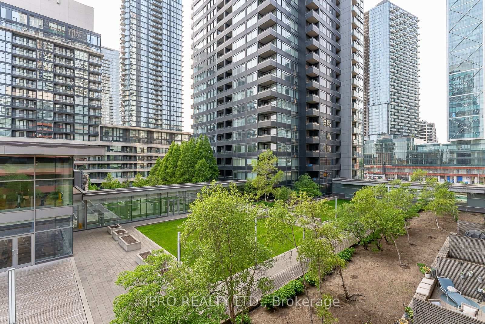 4K Spadina Avenue Unit 522 photo 28