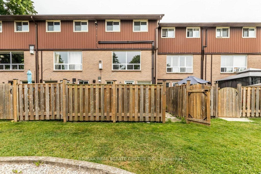 66 Summercrest Drive Unit 3 photo 35