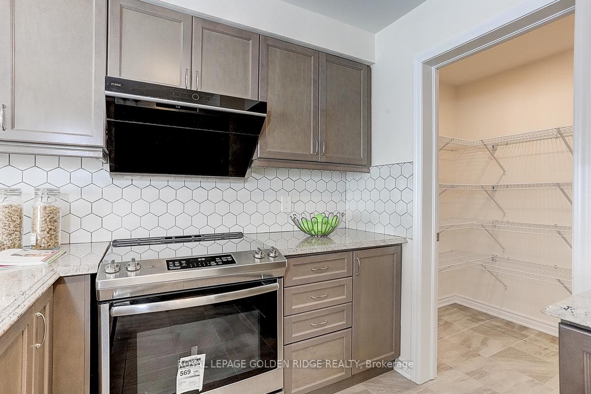 2615 Toffee Street photo 13