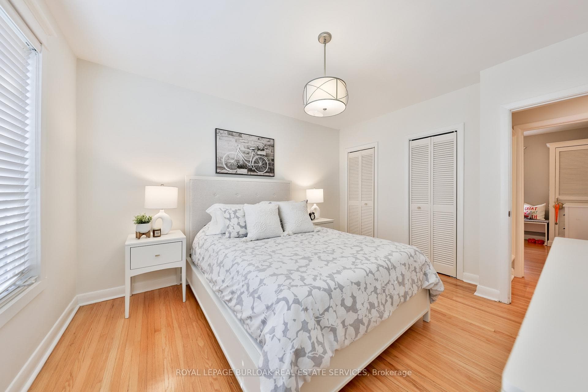 607 Lorne Street photo 20