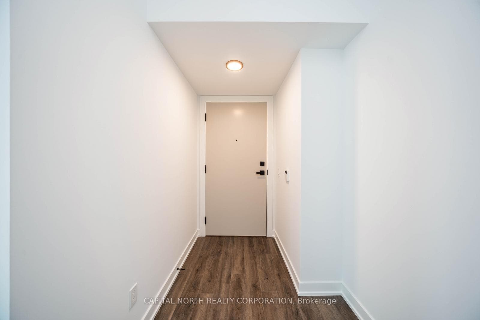 327 King Street Unit 2307 photo 4