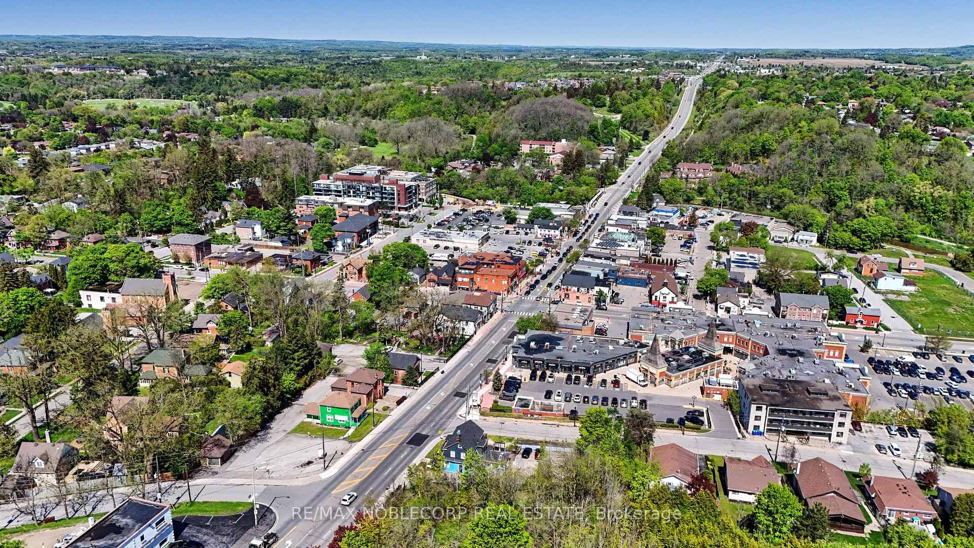 12 Waterbury Street photo 10