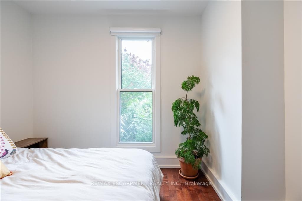 228 Napier Street photo 19
