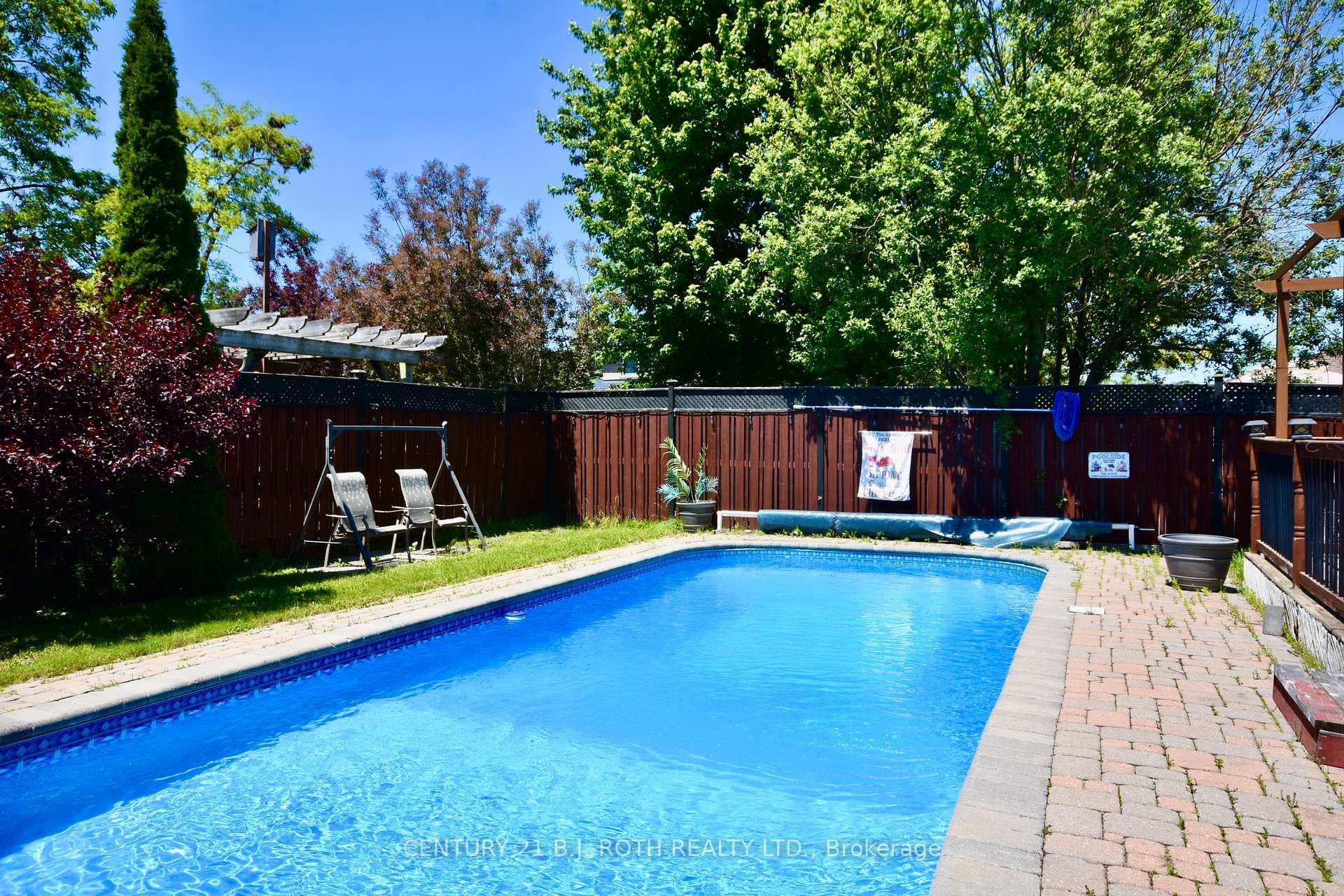 14x32ft pool!