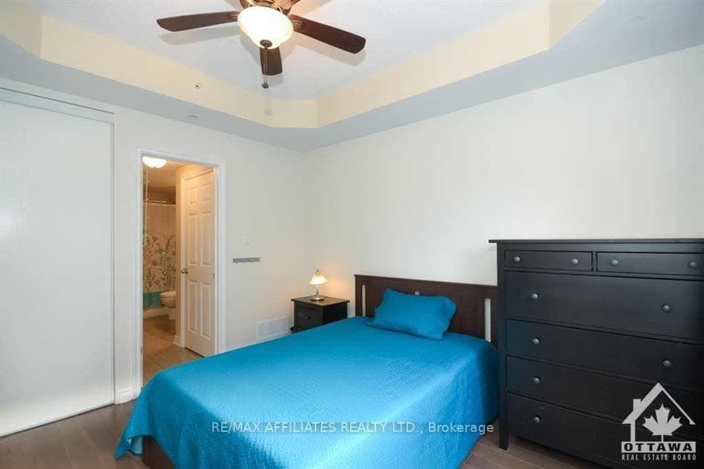 100 MONTBLANC Unit 203 photo 18