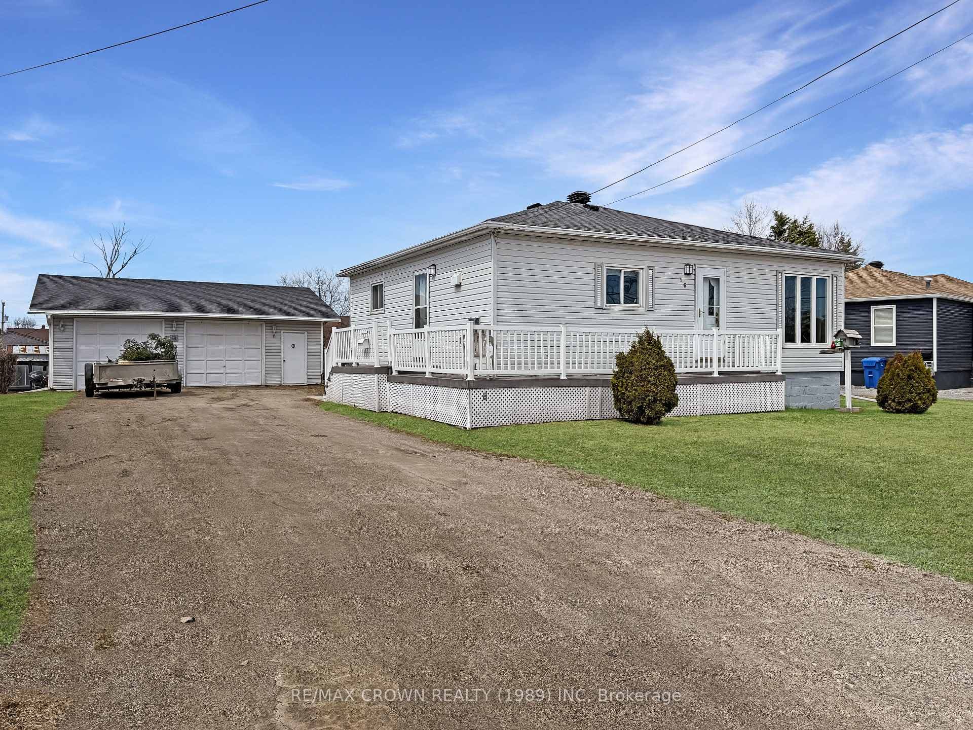 16 Lasalle Avenue photo 1