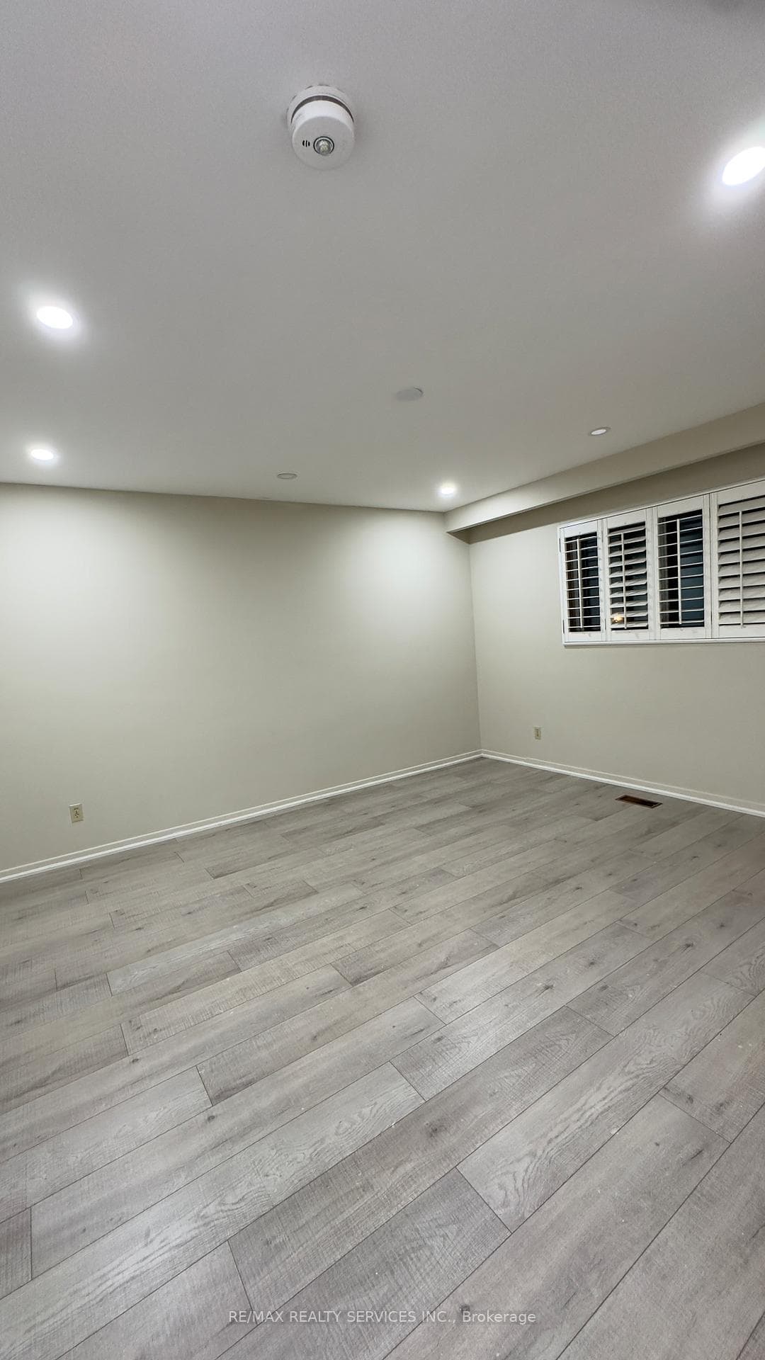 95 Hillside Drive photo 25