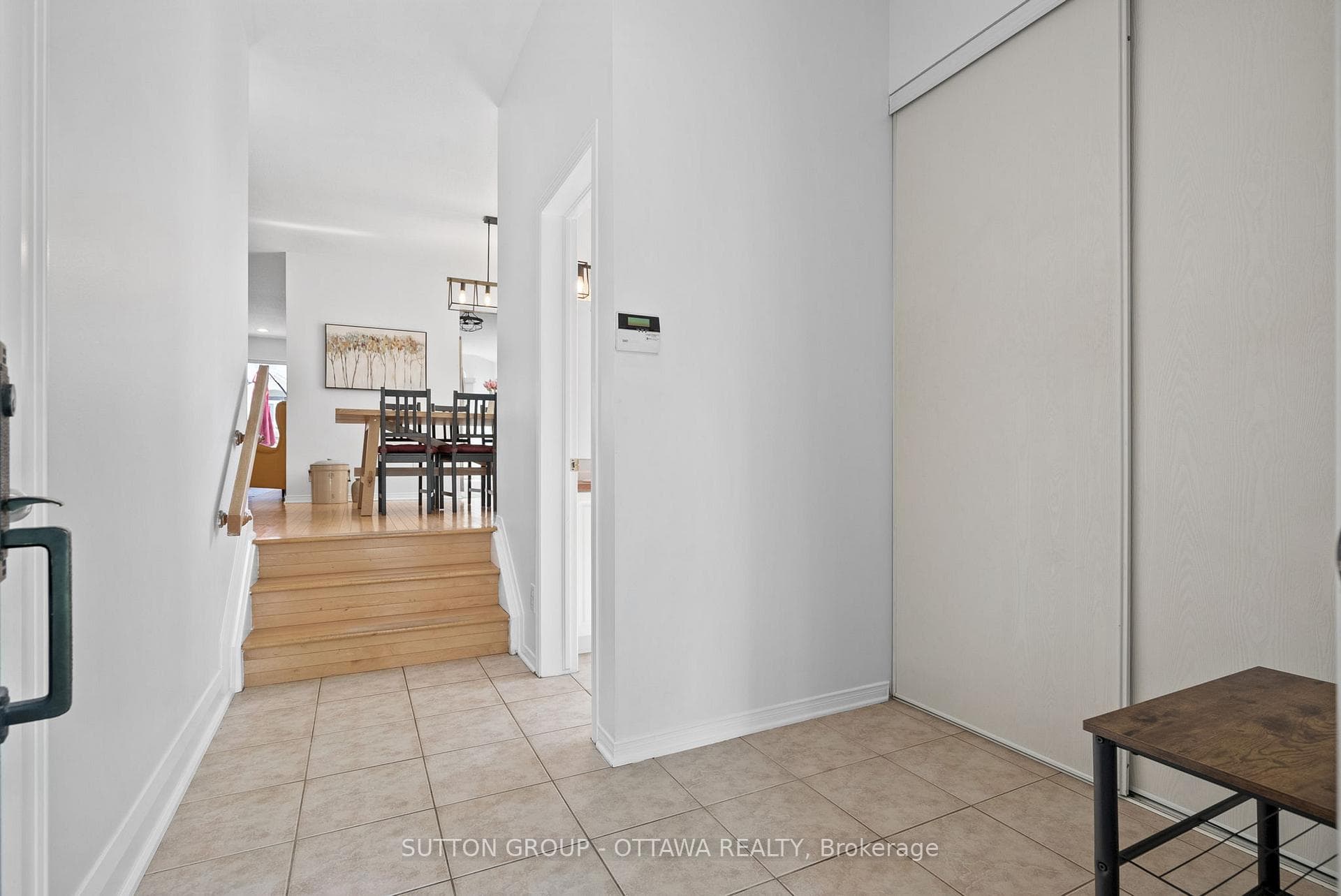 75 SCAMPTON Drive photo 2