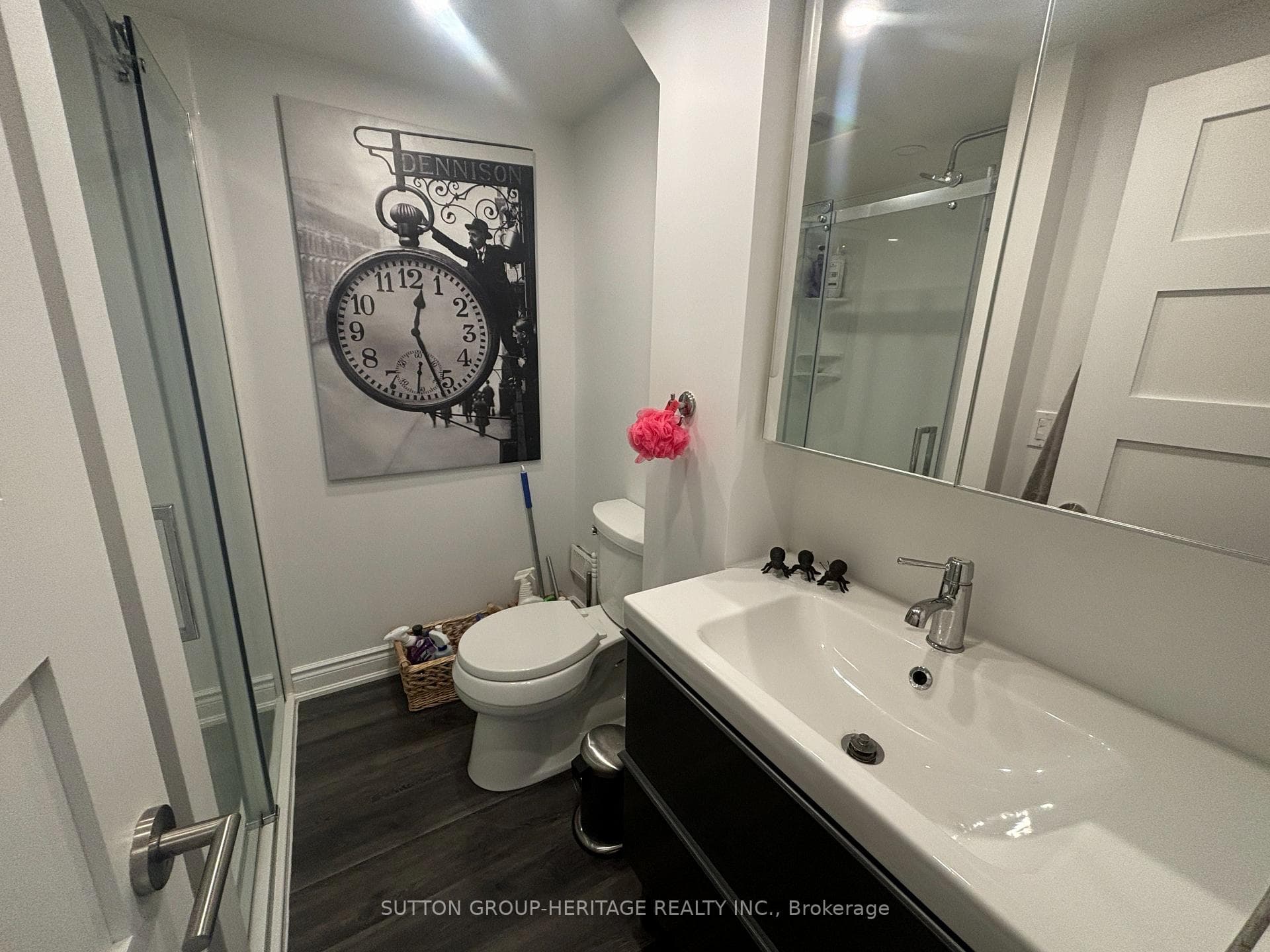 467 Bernhard Crescent photo 15