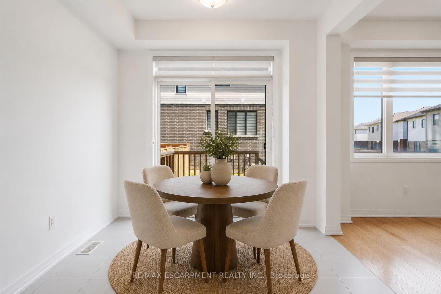 254 Rosebury Way photo 12