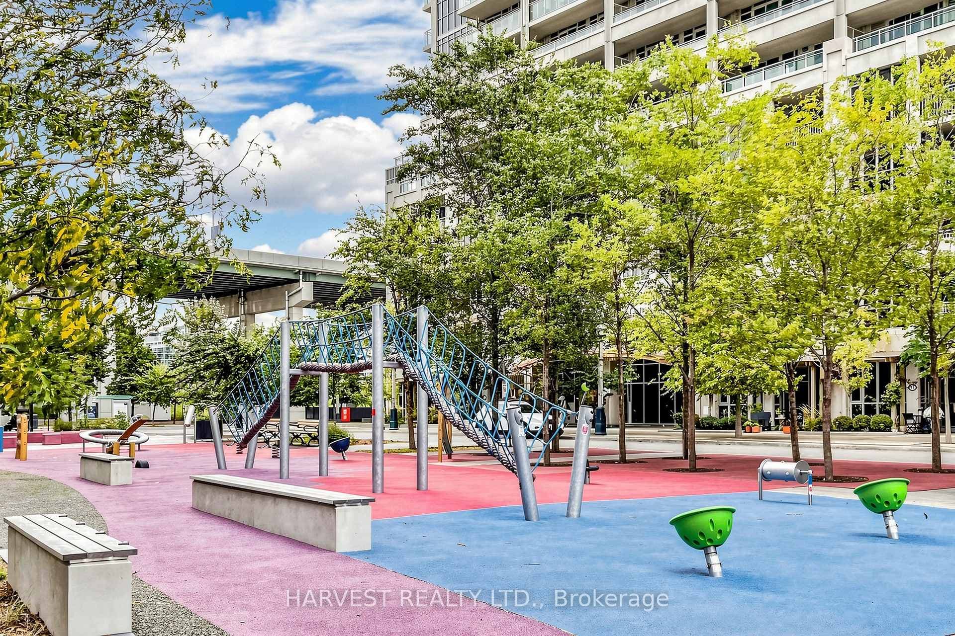 209 Fort York Boulevard Unit 380 photo 38