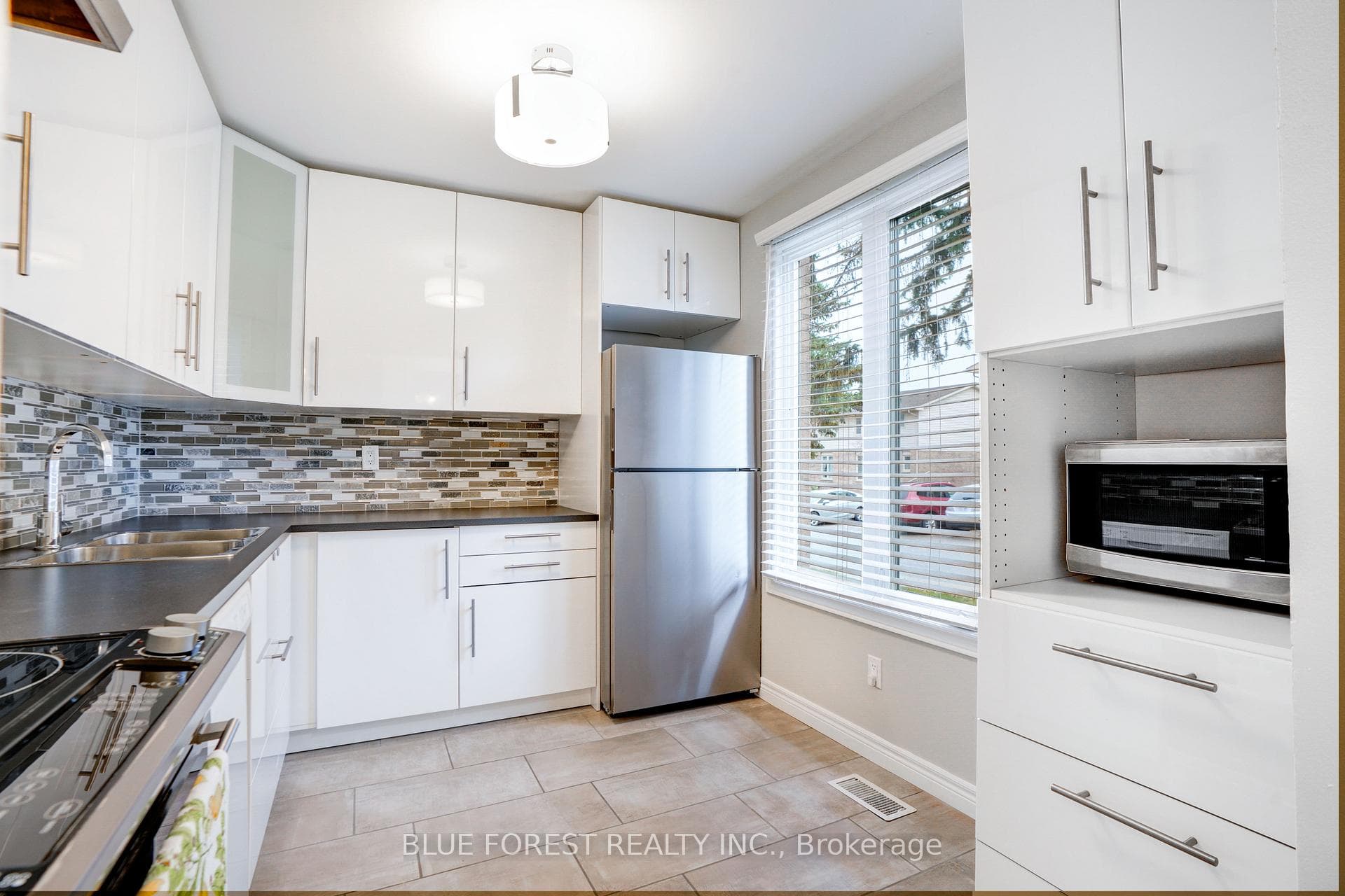 1855 Aldersbrook Road Unit 46 photo 5