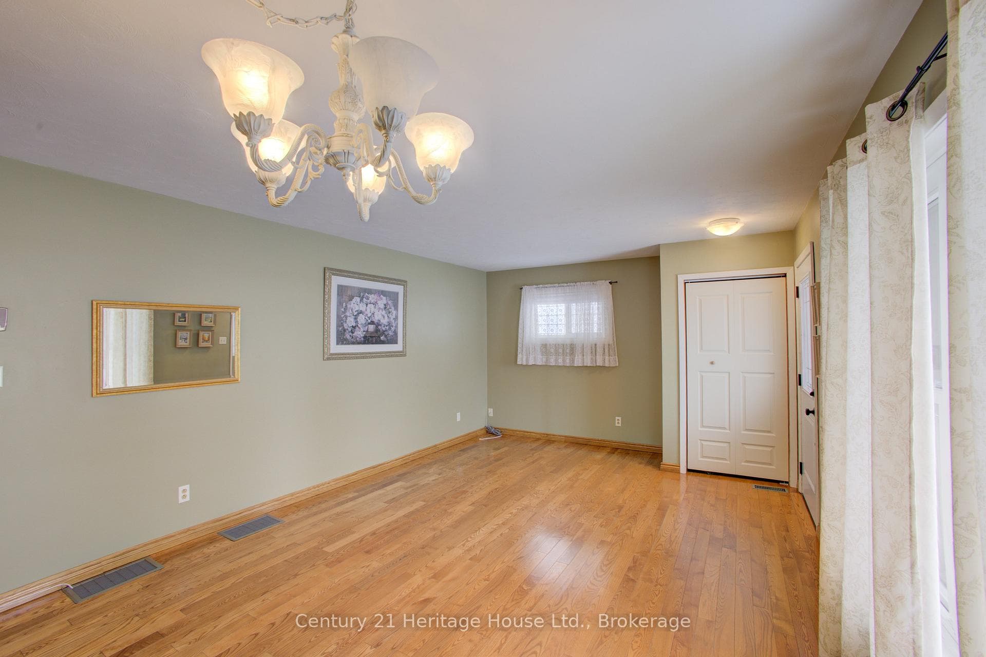 260 13th Avenue photo 8