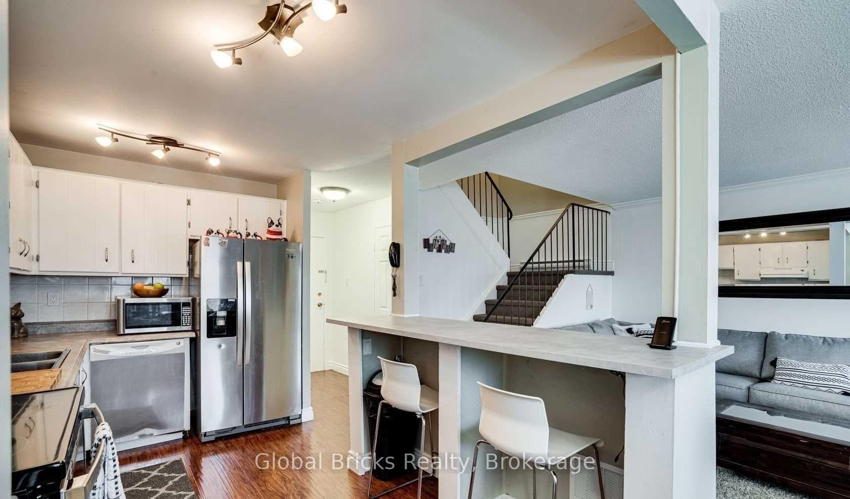 1066 FALGARWOOD Drive Unit 165 photo 7