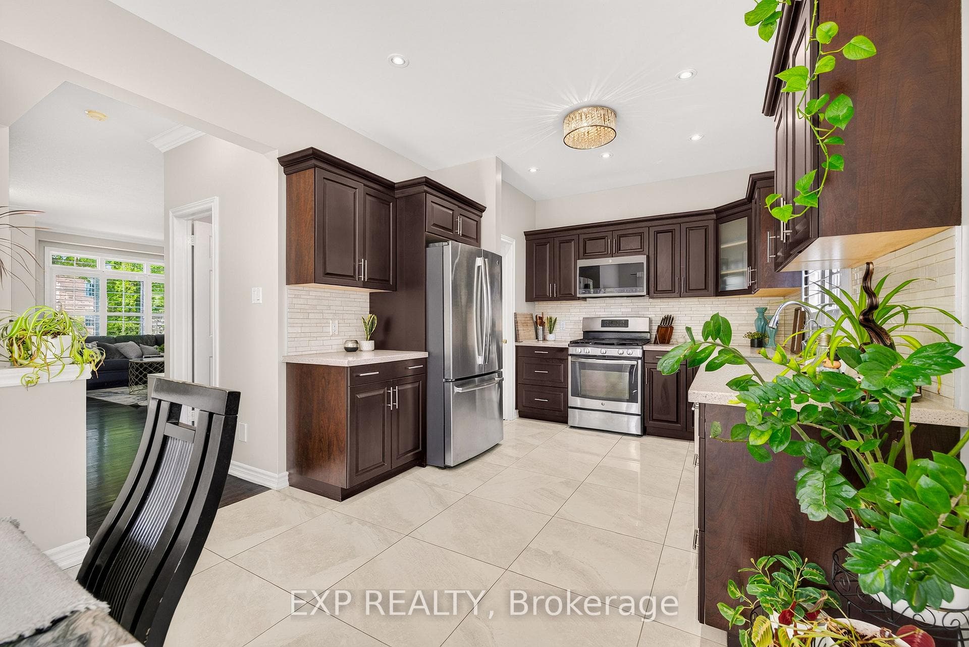 620 Munich Circle photo 13