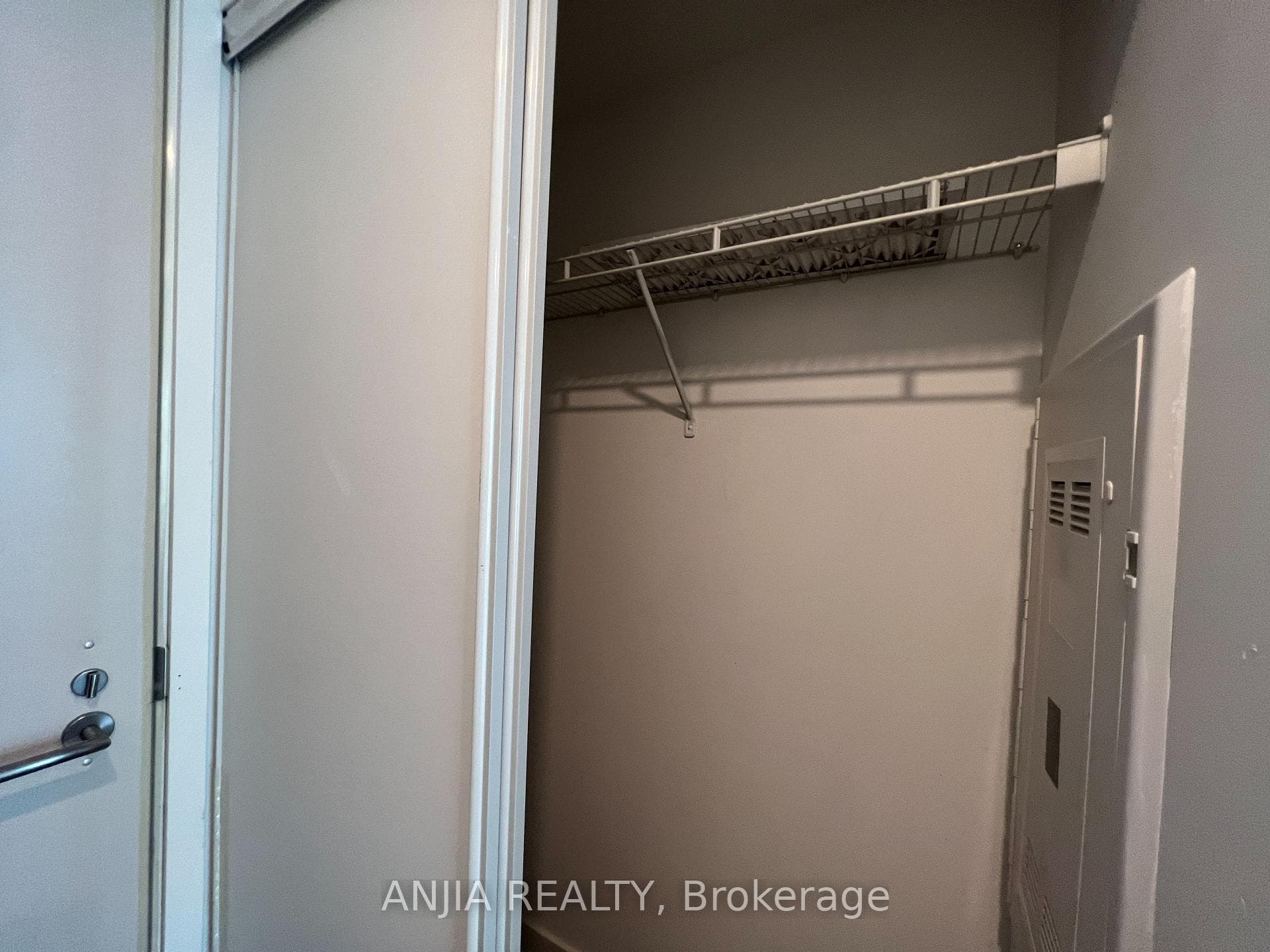 115 Blue Jays Way Unit 1711 photo 4