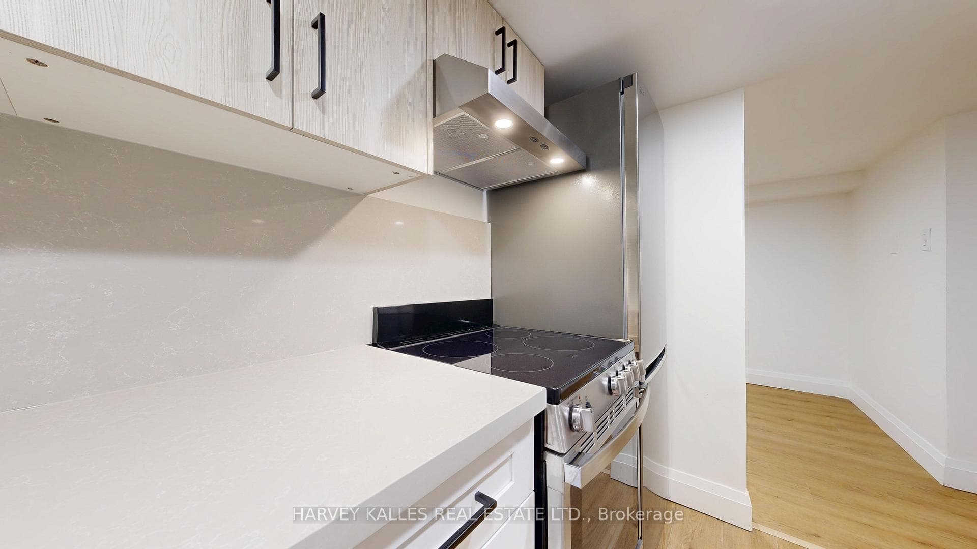 1214 Avenue Road Unit 3 photo 14