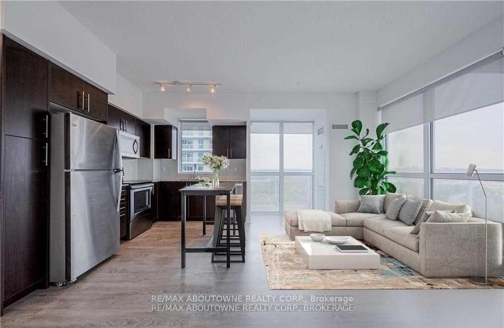 55 Speers Road Unit 1503 photo 5