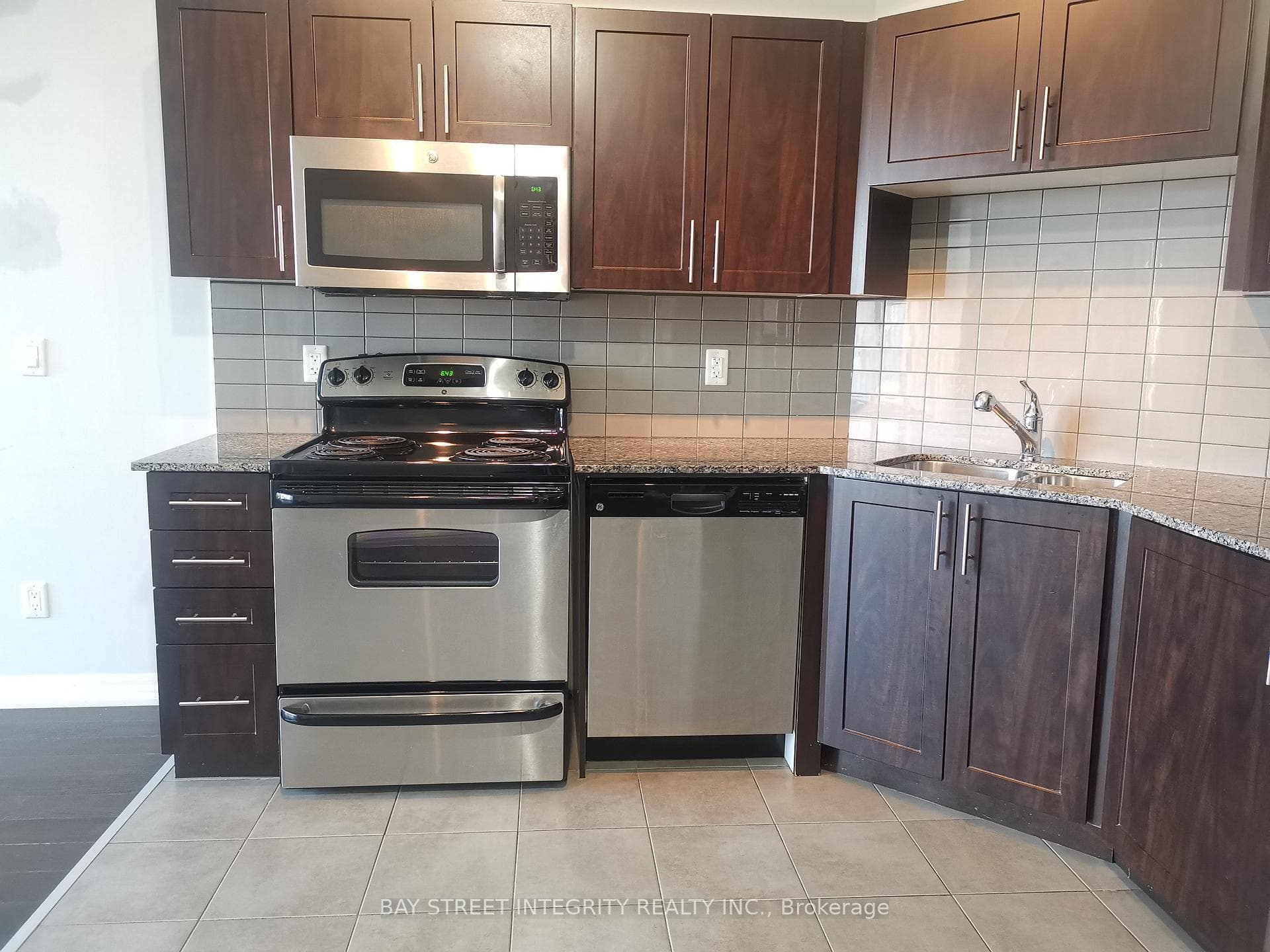 5001 Corporate Drive Unit 507 photo 14