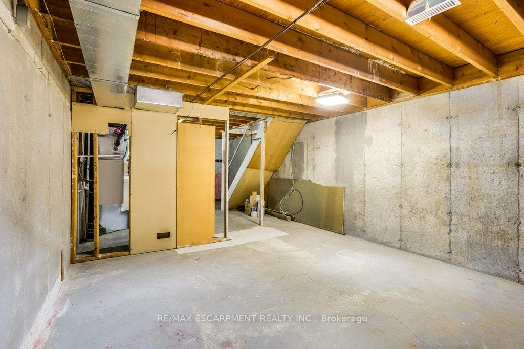 900 James Street Unit 5 photo 31