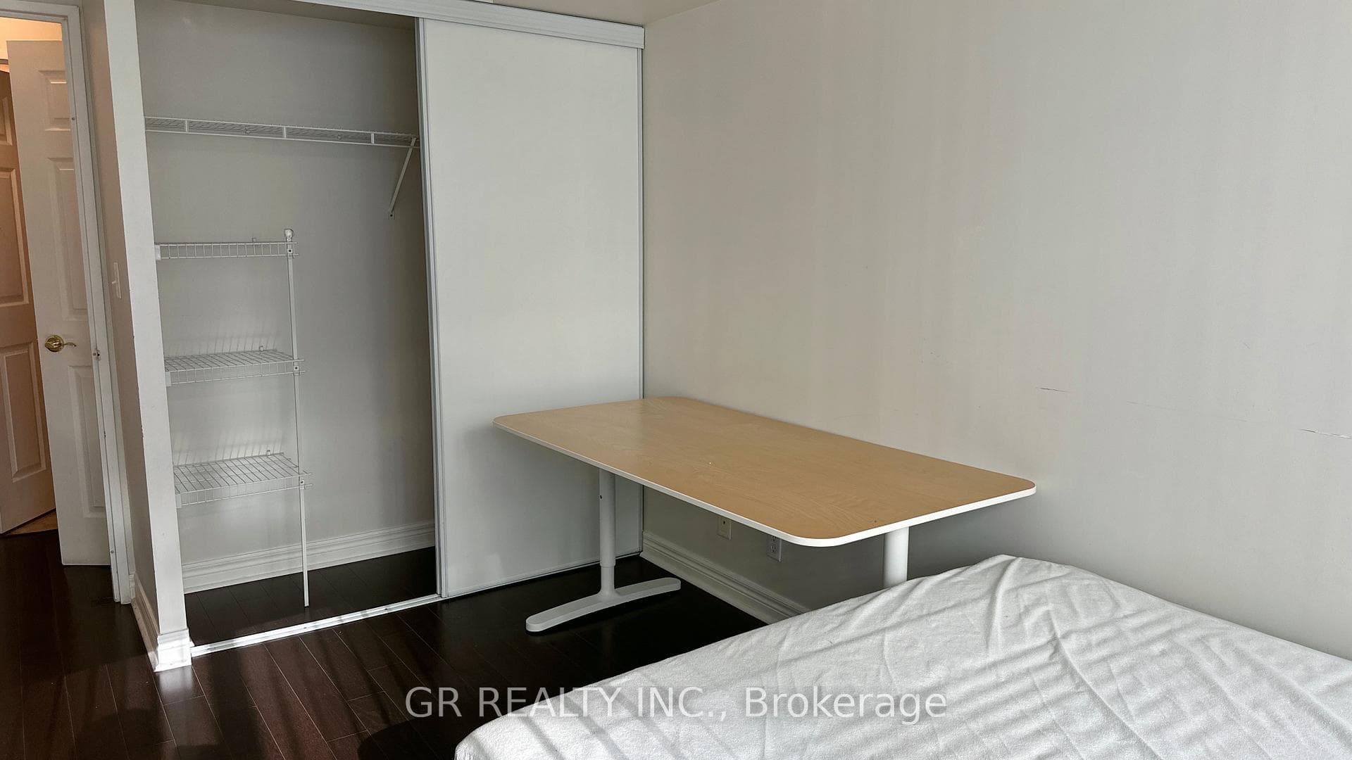 23 Hollywood Avenue Unit 1106 photo 9