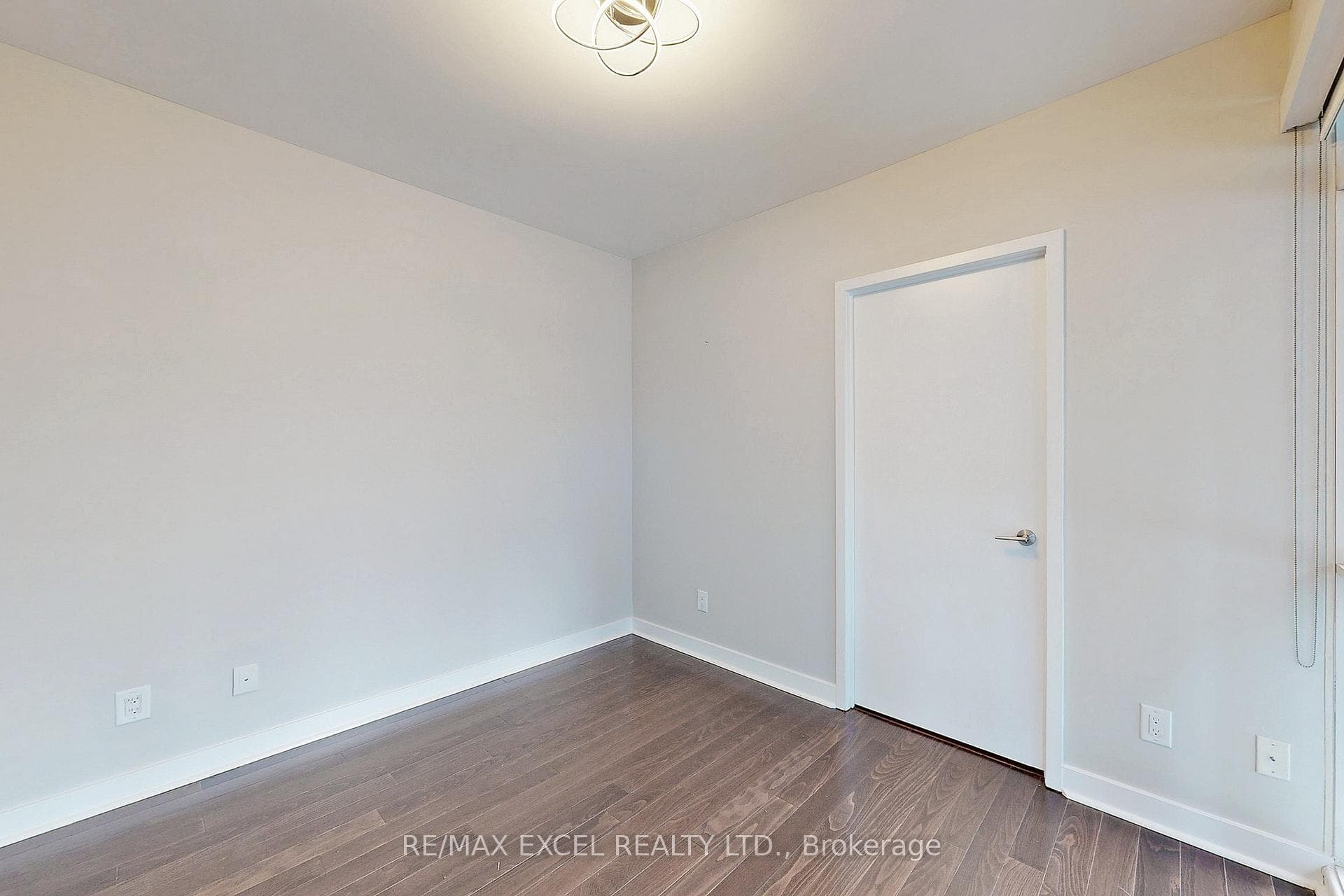 295 Adelaide Street Unit 1013 photo 24