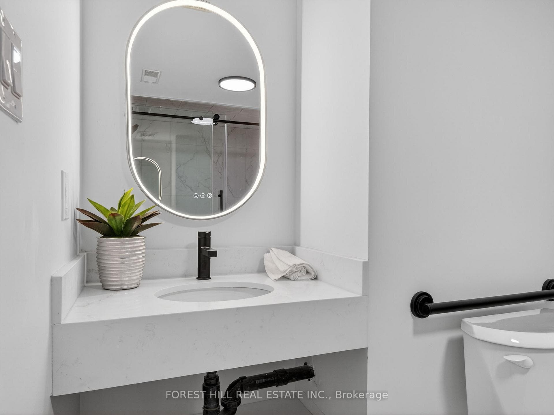 221 Churchill Avenue Unit A photo 9