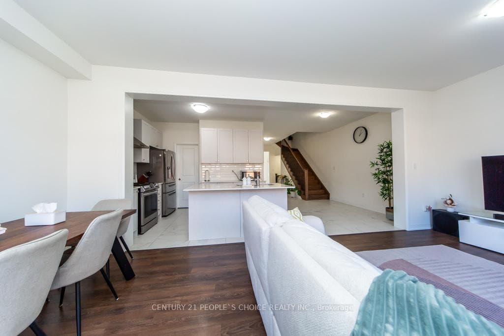 162 Ogston Crescent photo 17