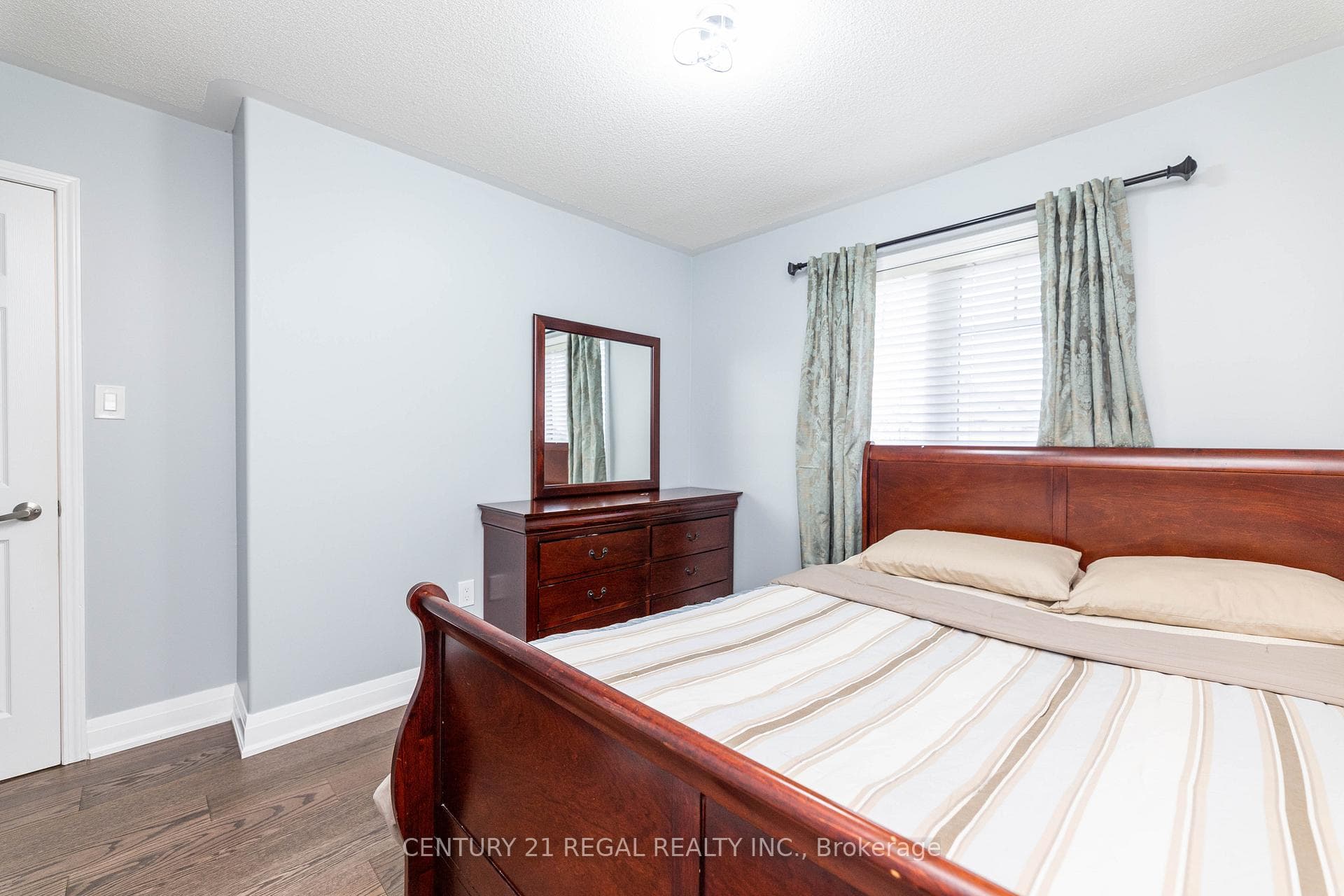 5 Whiterose Lane photo 19